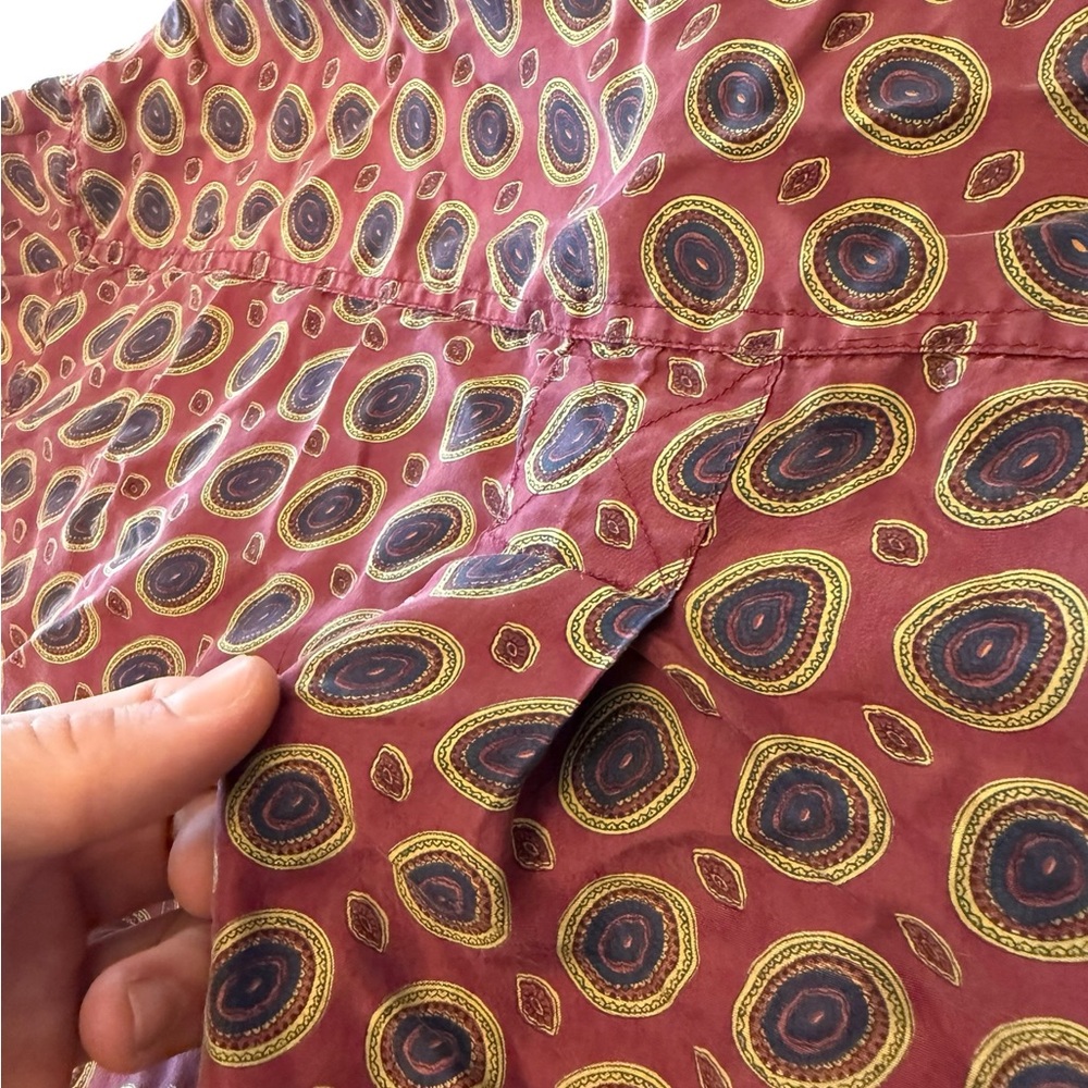 Bogari 100% Silk Long Sleeve Button Down Shirt‎ Men's Large Red Geometric Preppy - Picture 11 of 12
